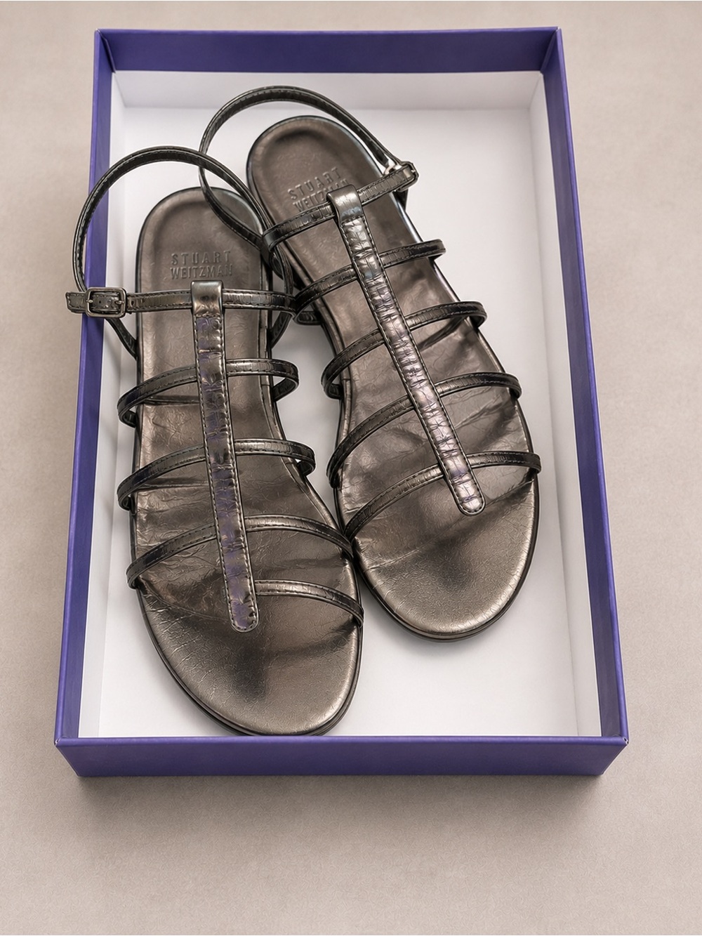 Stuart Weitzman Speccino Metallic Pewter Strappy Flat T-Bar Sandals Size 8.5